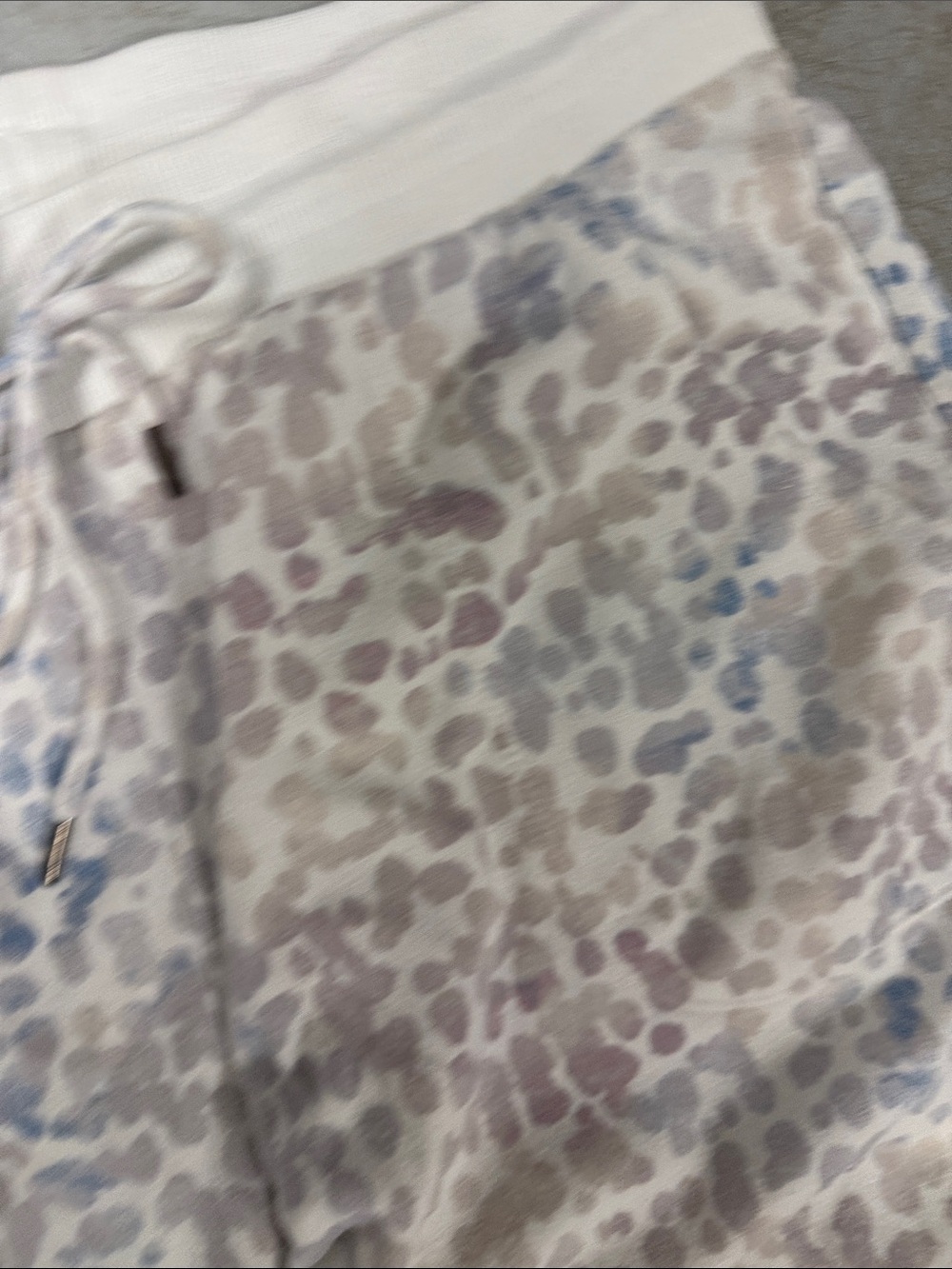 Neutral Spot Print Jogger Sweats - Soft Cream Gray & Blue Print - Size Medium - Picture 3 of 4